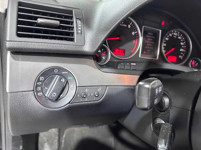 Audi - a4 avant - 1.8 turbo pro l. bns - 83-tn-ks - afbeelding 5 van  23