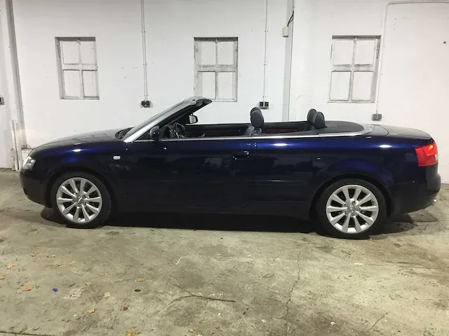 Audi - a4 cabriolet - 2.4 v6 pro line - 03-nt-bb - afbeelding 2 van  15