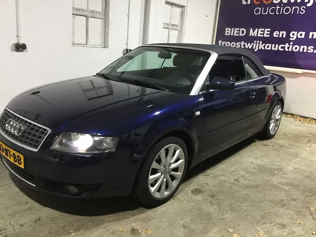 Audi - a4 cabriolet - 2.4 v6 pro line - 03-nt-bb - afbeelding 1 van  15