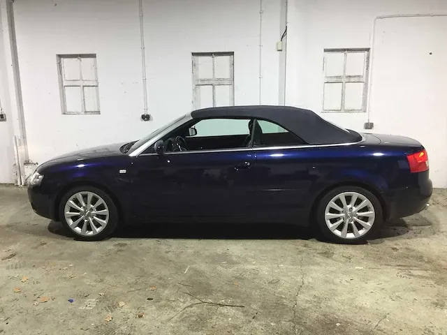 Audi - a4 cabriolet - 2.4 v6 pro line - 03-nt-bb - afbeelding 8 van  15