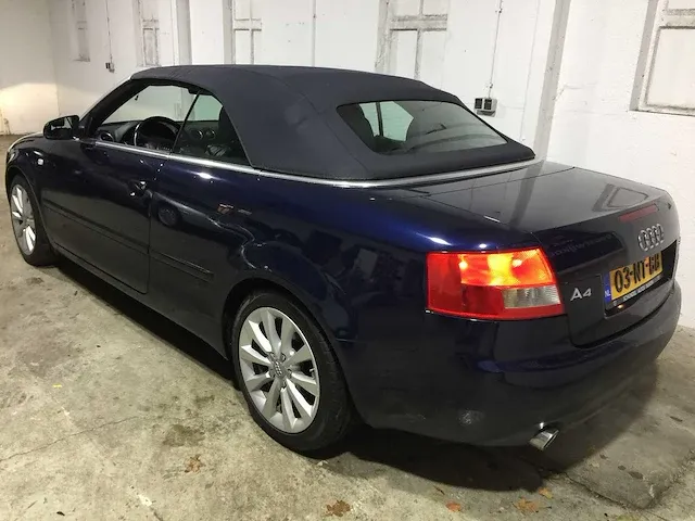 Audi - a4 cabriolet - 2.4 v6 pro line - 03-nt-bb - afbeelding 9 van  15