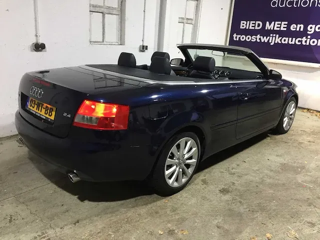 Audi - a4 cabriolet - 2.4 v6 pro line - 03-nt-bb - afbeelding 11 van  15