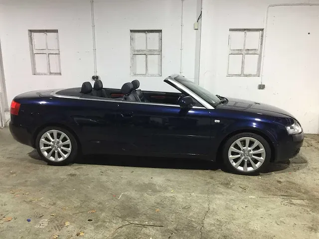 Audi - a4 cabriolet - 2.4 v6 pro line - 03-nt-bb - afbeelding 12 van  15