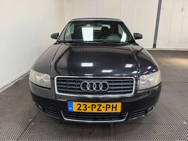 Audi - a4 cabriolet - 2.5 v6 - personenauto - 2005 - afbeelding 2 van  30
