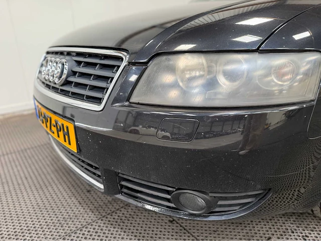 Audi - a4 cabriolet - 2.5 v6 - personenauto - 2005 - afbeelding 4 van  30
