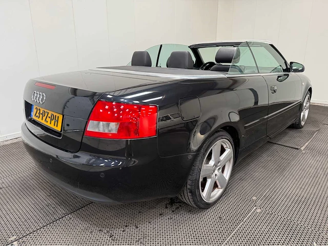 Audi - a4 cabriolet - 2.5 v6 - personenauto - 2005 - afbeelding 29 van  30