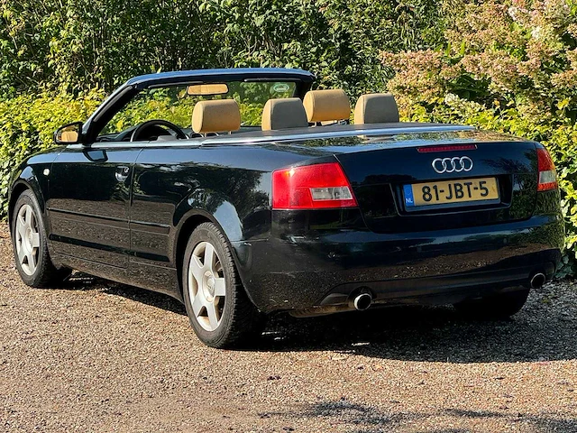 Audi - a4 cabriolet - 3.0 v6 - 81-jbt-5 - 2003 - afbeelding 8 van  14