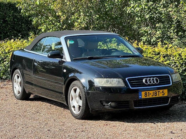 Audi - a4 cabriolet - 3.0 v6 - 81-jbt-5 - 2003 - afbeelding 12 van  14