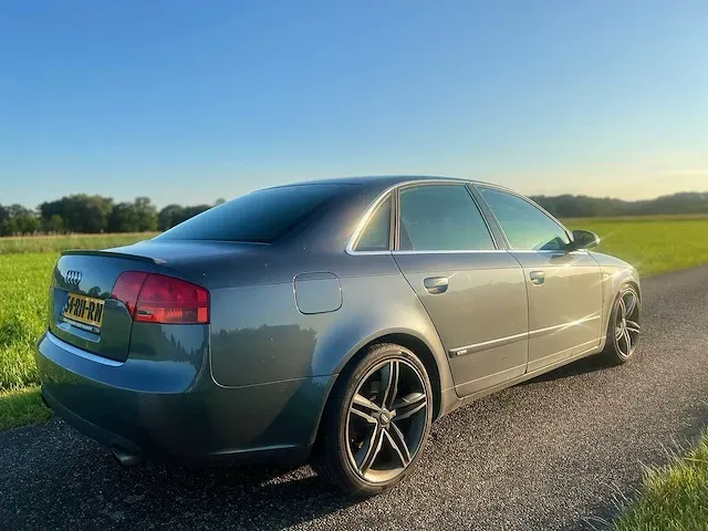 Audi - a4 limousine - 2.0 tfsi pro line - 54-rh-rn - 2005 - afbeelding 12 van  13