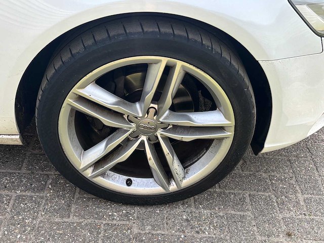 Audi - a6 avant - 2.0 tdi pro l. s - car - 2012 - afbeelding 9 van  26