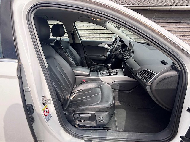 Audi - a6 avant - 2.0 tdi pro l. s - car - 2012 - afbeelding 18 van  26