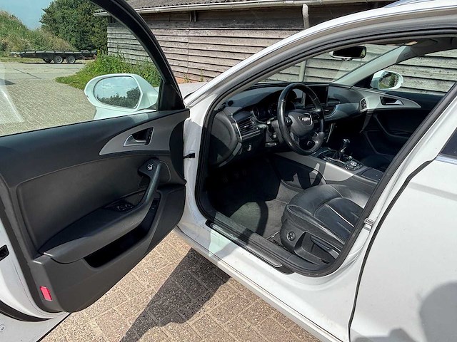 Audi - a6 avant - 2.0 tdi pro l. s - car - 2012 - afbeelding 22 van  26