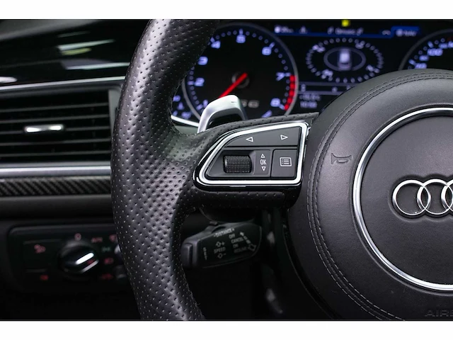 Audi - a6 avant - 4.0 tfsi rs6 quattro - jl-631-t - 2015 - afbeelding 20 van  45