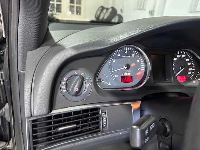 Audi - a6 limousine - 5.2 v10 fsi s6 pro line - kg-666-l - afbeelding 5 van  22