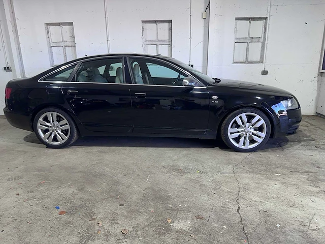 Audi - a6 limousine - 5.2 v10 fsi s6 pro line - kg-666-l - afbeelding 19 van  22