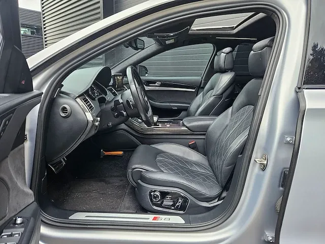Audi - a8 - 4.0 tfsi s8 pl q pl+ - hs-178-p - afbeelding 5 van  48