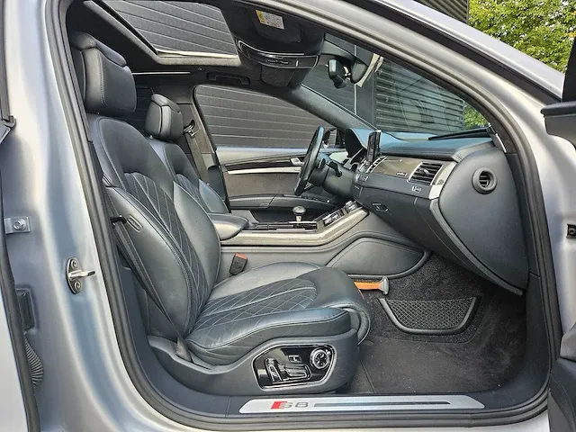 Audi - a8 - 4.0 tfsi s8 pl q pl+ - hs-178-p - afbeelding 22 van  48