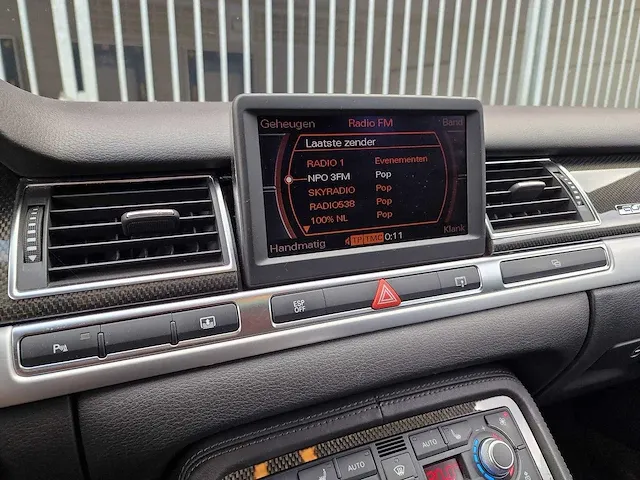 Audi - a8 - 5.2 s8 - v10 - 61-xd-fs - 2007 - afbeelding 11 van  26