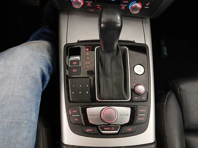 Audi - automaat - 2015 - a6 avant - 3.0 tdi q. bns ed. - afbeelding 21 van  32