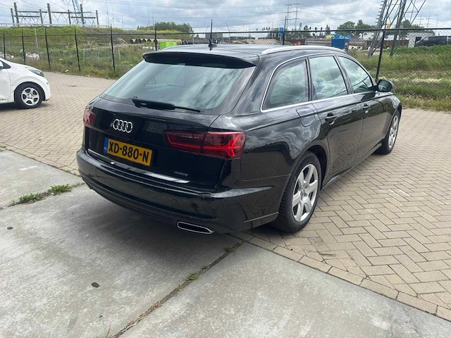 Audi - automaat - 2015 - a6 avant - 3.0 tdi q. bns ed. - afbeelding 28 van  32