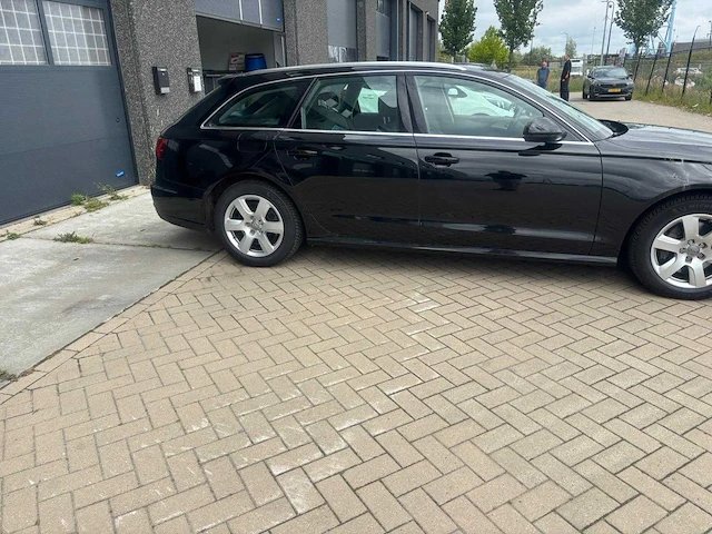 Audi - automaat - 2015 - a6 avant - 3.0 tdi q. bns ed. - afbeelding 30 van  32