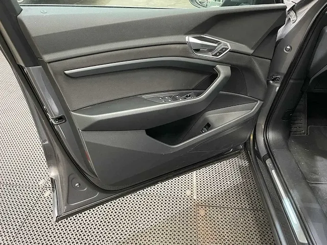 Audi - e-tron - 55 quattro edtion 95kwh - car - 2021 - afbeelding 28 van  38