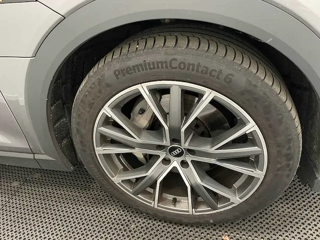 Audi - e-tron - 55 quattro edtion 95kwh - car - 2021 - afbeelding 29 van  38