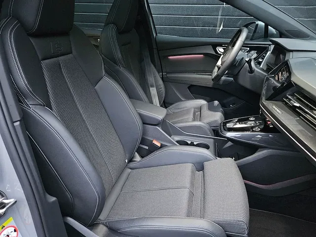 Audi - q4 sportback e-tron - 35 l ed advpl 55 kwh - p-550-dz - afbeelding 16 van  31