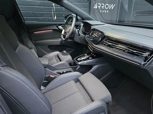 Audi - q4 sportback e-tron - 35 l ed advpl 55 kwh - p-550-dz - afbeelding 18 van  31
