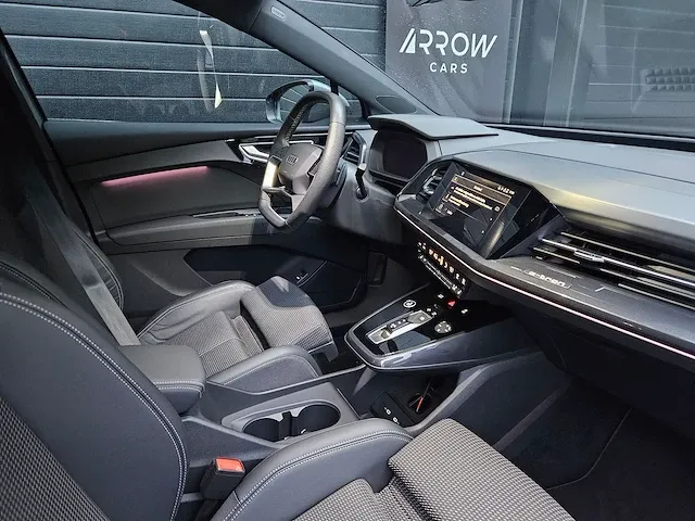 Audi - q4 sportback e-tron - 35 l ed advpl 55 kwh - p-550-dz - afbeelding 19 van  31