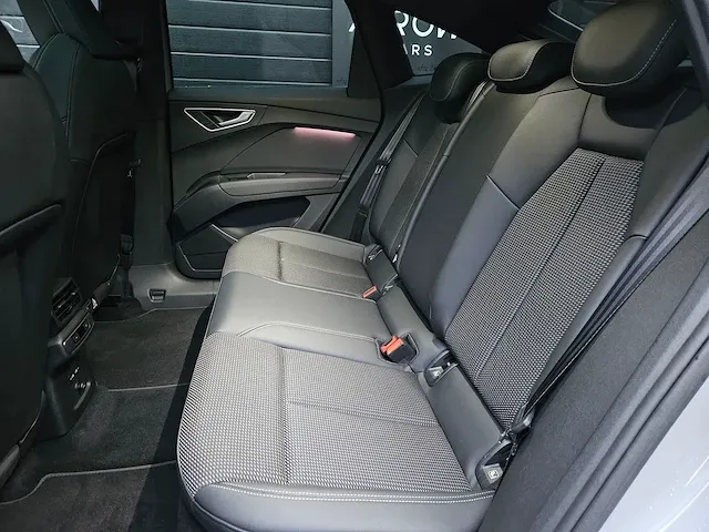 Audi - q4 sportback e-tron - 35 l ed advpl 55 kwh - p-550-dz - afbeelding 22 van  31