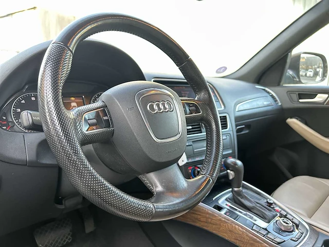 Audi - q5 - 2.0 tfsi quattro pro line - car - 2011 - i - afbeelding 2 van  29