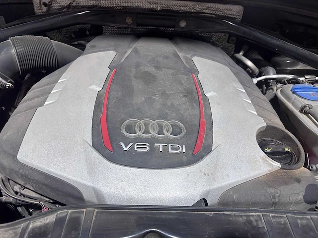 Audi - q5 - 3.0 tdi sq5 q. pro l - xr-112-p - afbeelding 14 van  23