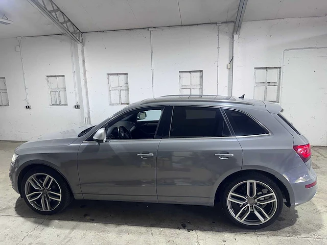 Audi - q5 - 3.0 tdi sq5 q. pro l - xr-112-p - afbeelding 12 van  23
