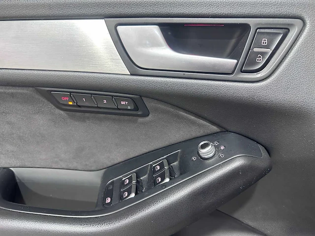 Audi - q5 - 3.0 tdi sq5 q. pro l - xr-112-p - afbeelding 12 van  23