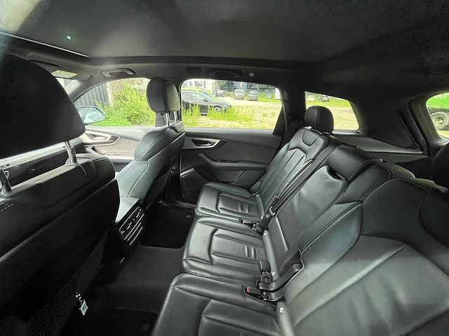 Audi - q7 - 3.0 tdi e-tr. q. sp. - nd-401-f - 2016 - afbeelding 7 van  16