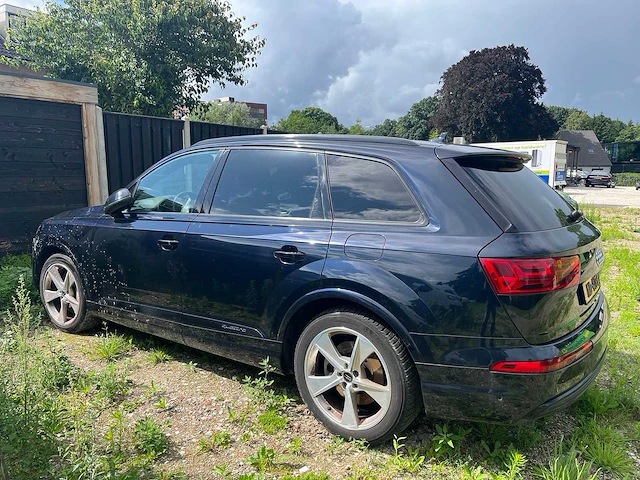 Audi - q7 - 3.0 tdi e-tr. q. sp. - nd-401-f - 2016 - afbeelding 10 van  16