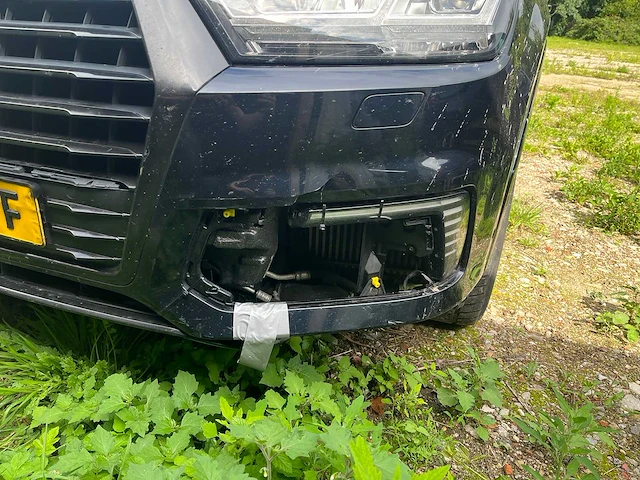 Audi - q7 - 3.0 tdi e-tr. q. sp. - nd-401-f - 2016 - afbeelding 16 van  16