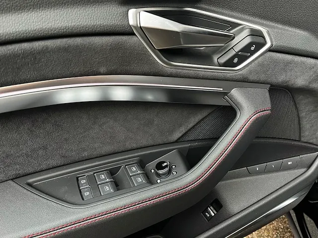 Audi - q8 sportback e-tron - 55 quattro s edition 115 kwh - nieuw - - afbeelding 5 van  26