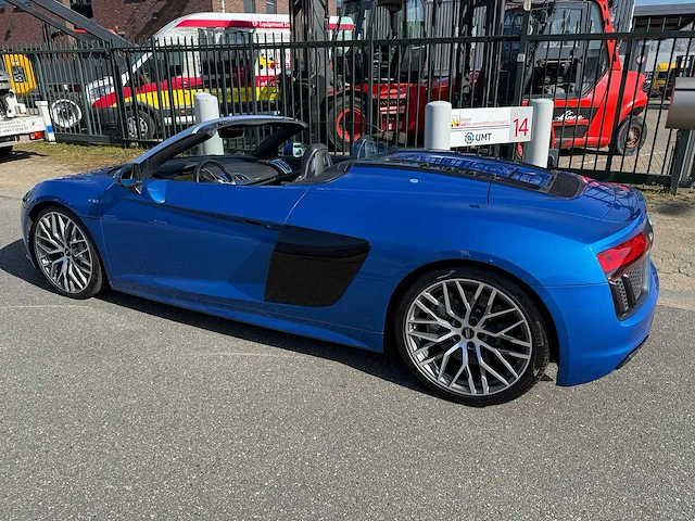 Audi - r8 spyder - 5.2 fsi v10 quattro 34884km - afbeelding 16 van  21