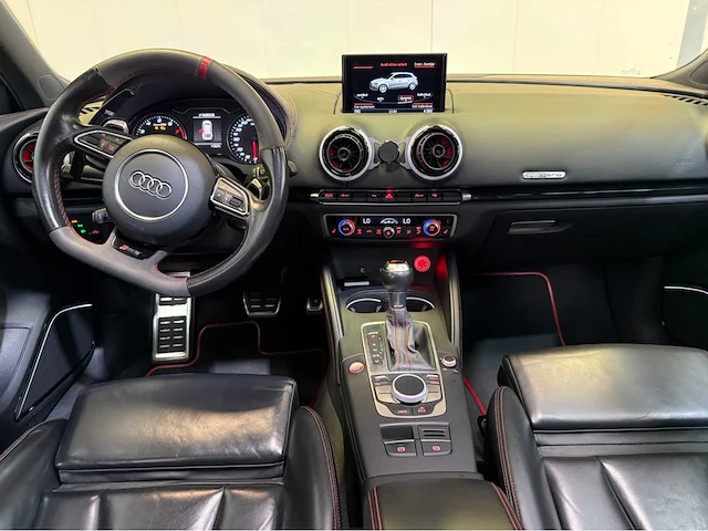 Audi - rs 3 - a3 sportback - 435 pk - personenauto - 2016 - afbeelding 8 van  34