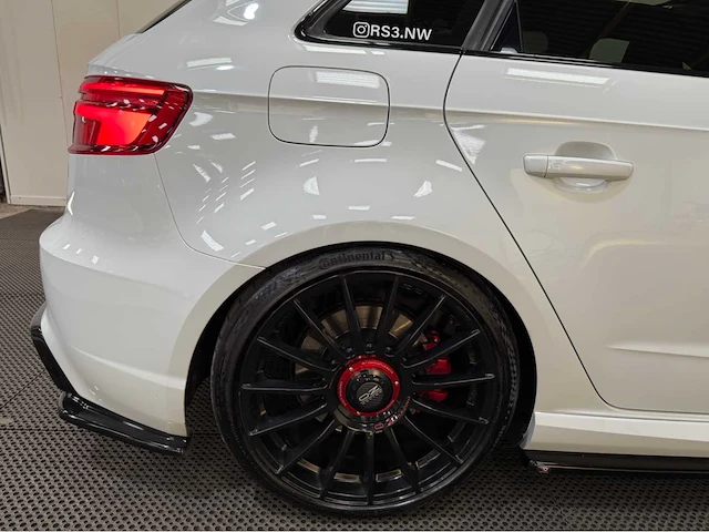 Audi - rs 3 - a3 sportback - 435 pk - personenauto - 2016 - afbeelding 21 van  34