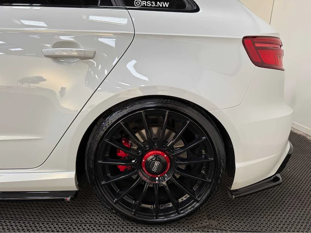 Audi - rs 3 - a3 sportback - 435 pk - personenauto - 2016 - afbeelding 22 van  34