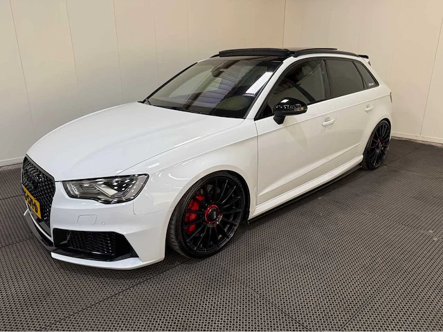 Audi - rs 3 - a3 sportback - 435 pk - personenauto - 2016 - afbeelding 23 van  34