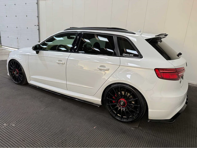 Audi - rs 3 - a3 sportback - 435 pk - personenauto - 2016 - afbeelding 34 van  34