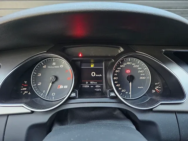 Audi - s5 coupé - 4.2 fsi s5 quattro - 76-hxh-9 - afbeelding 14 van  43