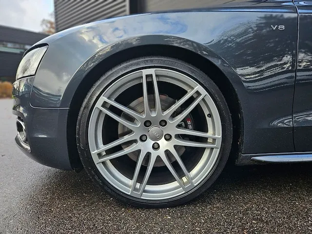 Audi - s5 coupé - 4.2 fsi s5 quattro - 76-hxh-9 - afbeelding 29 van  43