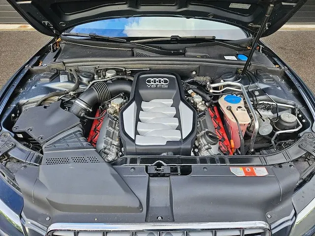 Audi - s5 coupé - 4.2 fsi s5 quattro - 76-hxh-9 - afbeelding 32 van  43