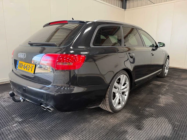 Audi - s6 - v10 - 5.2 avant - personenauto - 2006 - afbeelding 2 van  42