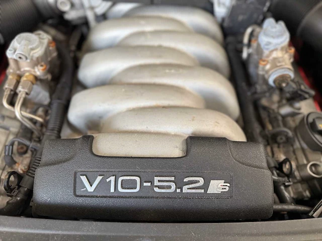 Audi - s6 - v10 - 5.2 avant - personenauto - 2006 - afbeelding 26 van  42